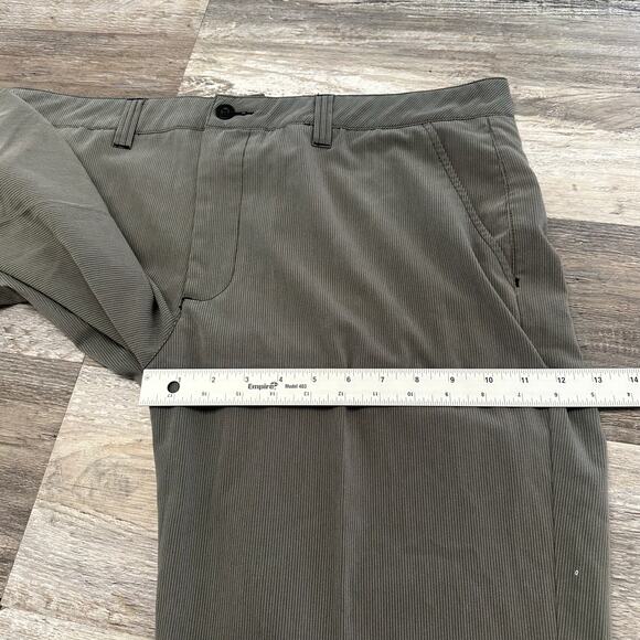 Travis Mathew Pinstripe Gray White Mens‎ 38 Chino Stretch Performance Golf Pants - Picture 10 of 11